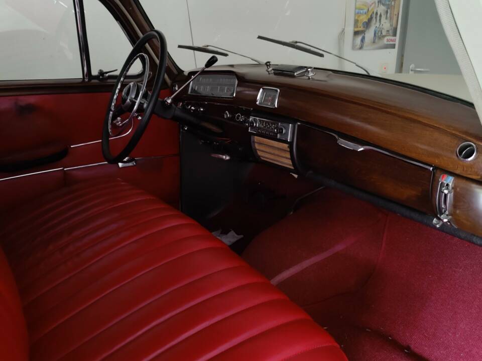 Bild 7/12 von Mercedes-Benz 220 S (1959)