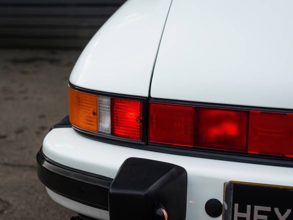 Bild 12/48 von Porsche 911 Speedster 3.2 (1989)