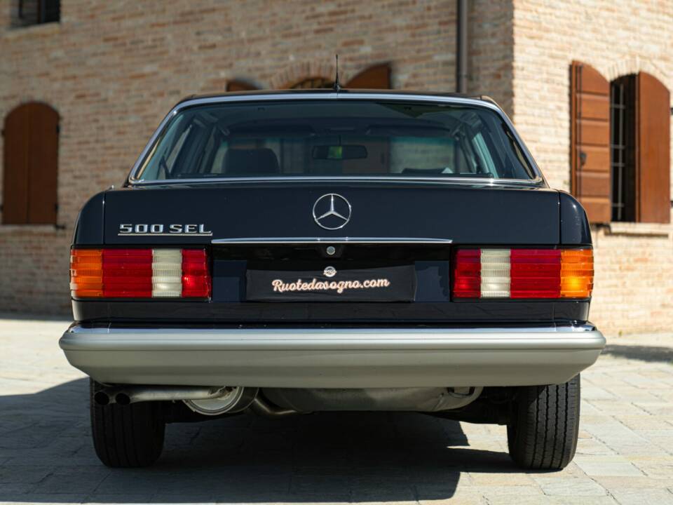 Image 8/50 of Mercedes-Benz 500 SEL (1985)