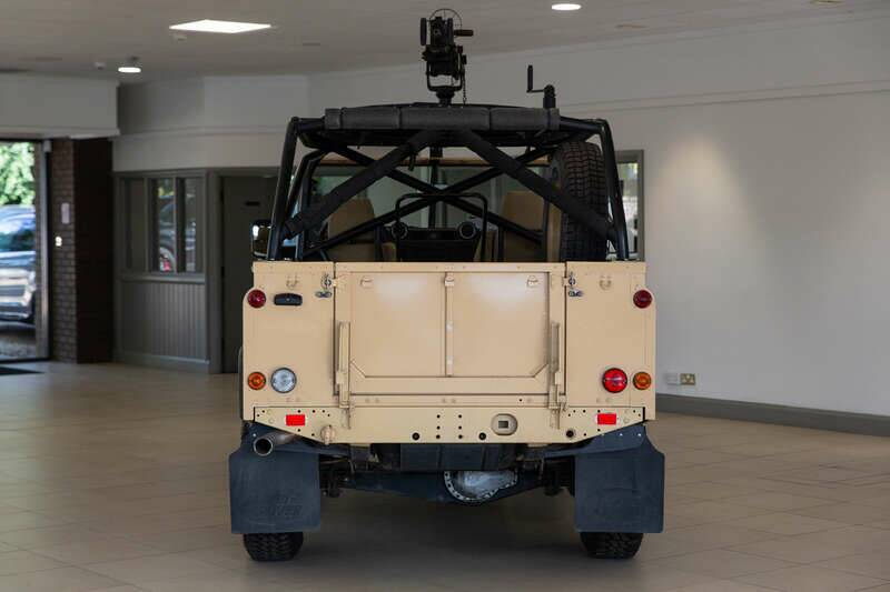 Bild 7/32 von Land Rover Defender 110 (2008)