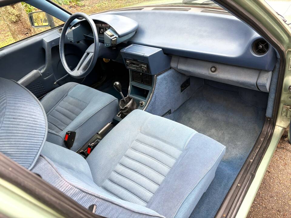 Image 6/27 of Citroën CX 25 Diesel (1981)