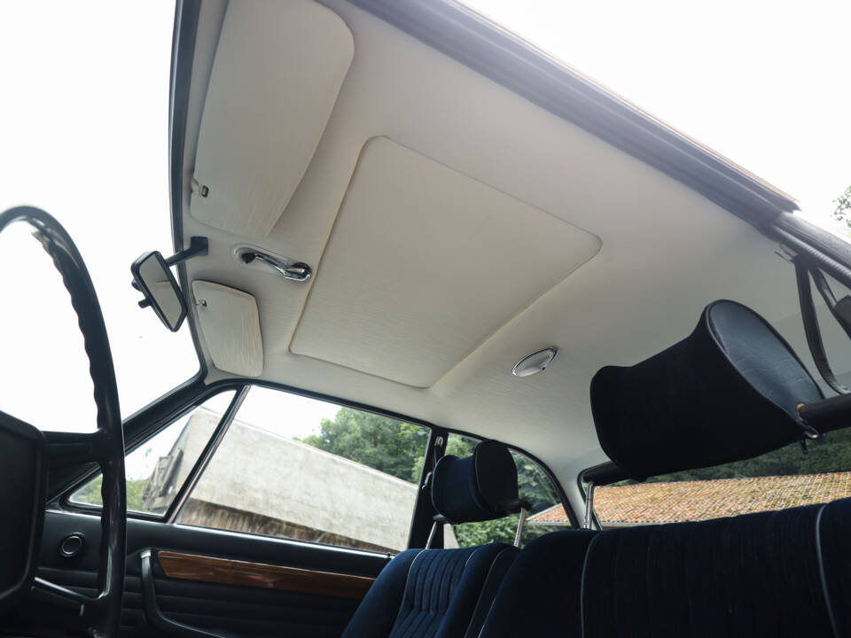Bild 39/84 von BMW 2002 (1974)