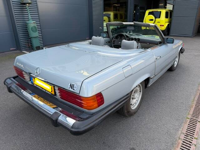 Image 7/27 de Mercedes-Benz 450 SL (1980)