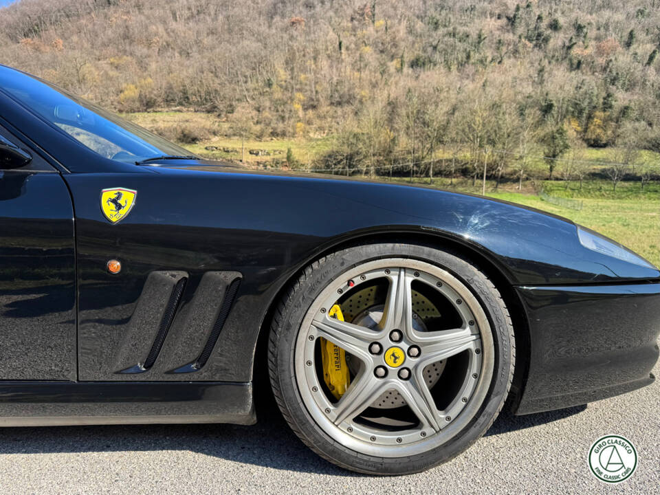 Immagine 10/31 di Ferrari 550 Maranello (1998)
