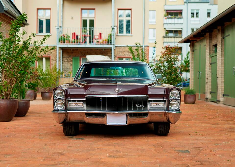 Bild 12/200 von Cadillac Coupe DeVille (1968)