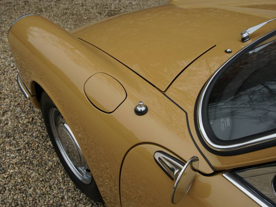 Immagine 47/50 di Porsche 911 2.0 (1965)