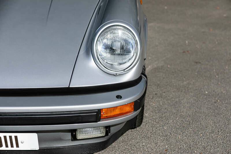 Bild 38/42 von Porsche 911 Carrera 3.2 (1989)