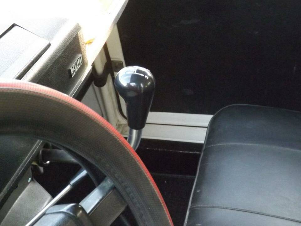 Immagine 35/44 di Renault R 4 F6 (1982)