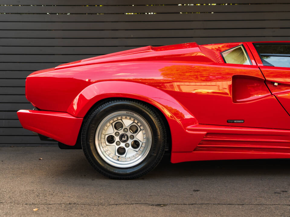 Afbeelding 17/68 van Lamborghini Countach 25th Anniversary (1989)