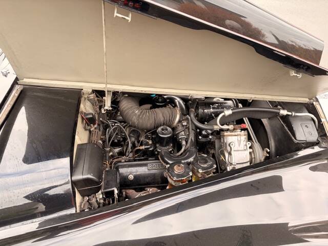 Image 22/24 of Rolls-Royce Silver Cloud III (1964)