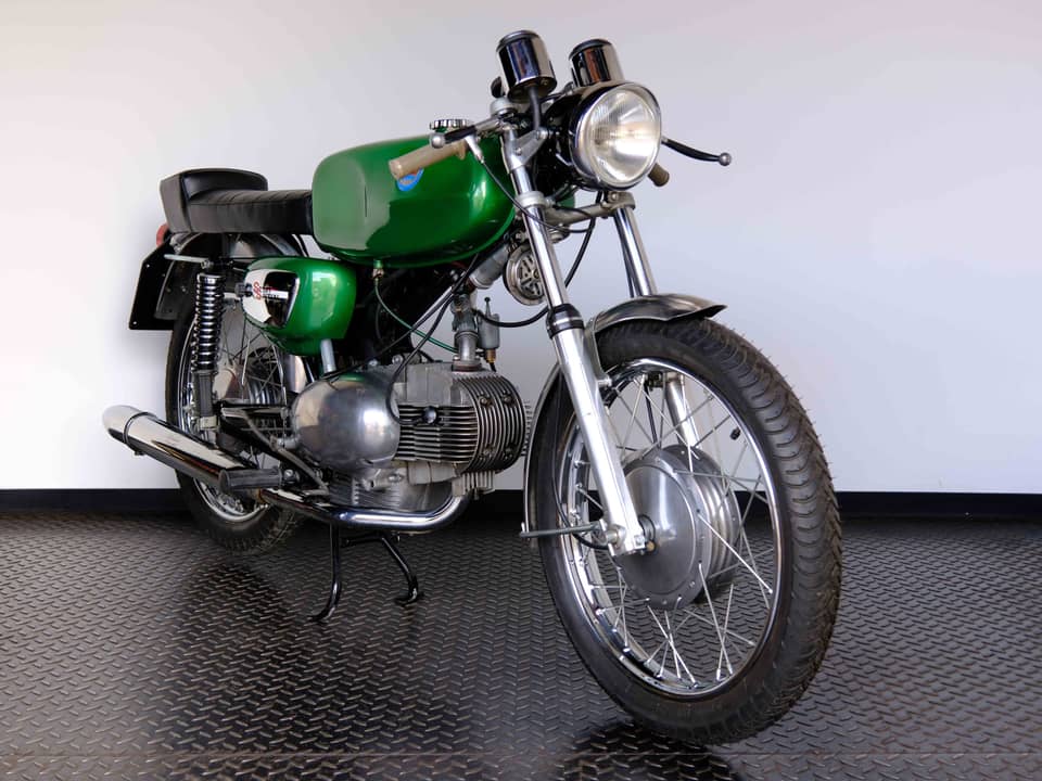 Image 10/57 of Benelli 125 Sport Special (1971)