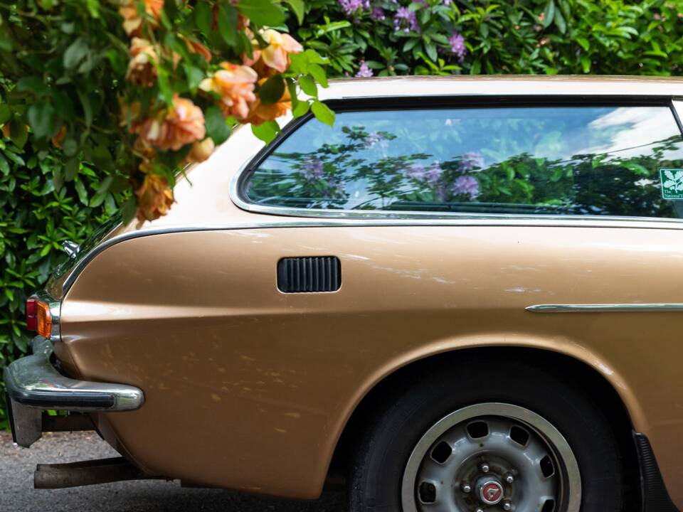 Image 32/50 of Volvo 1800 ES (1973)