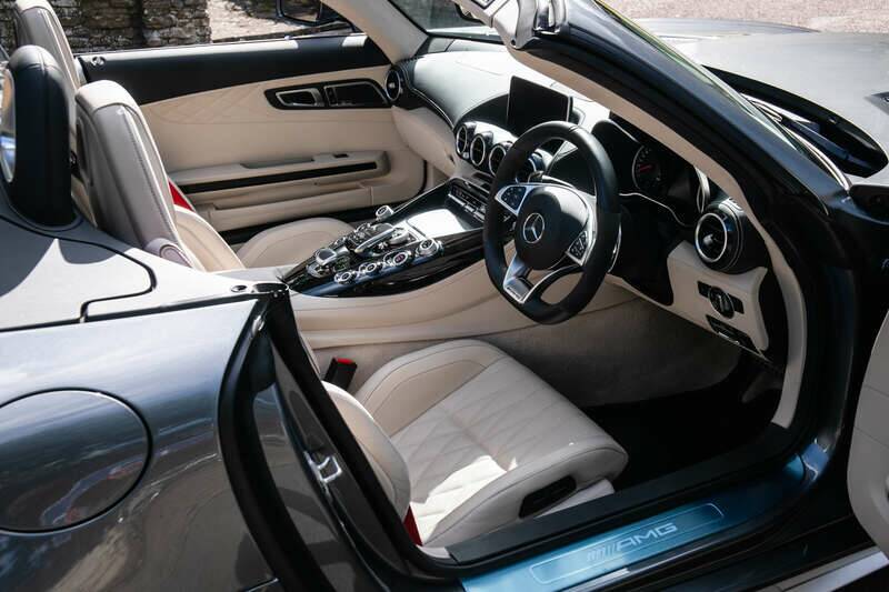 Image 2/50 of Mercedes-AMG GT-C Roadster (2017)