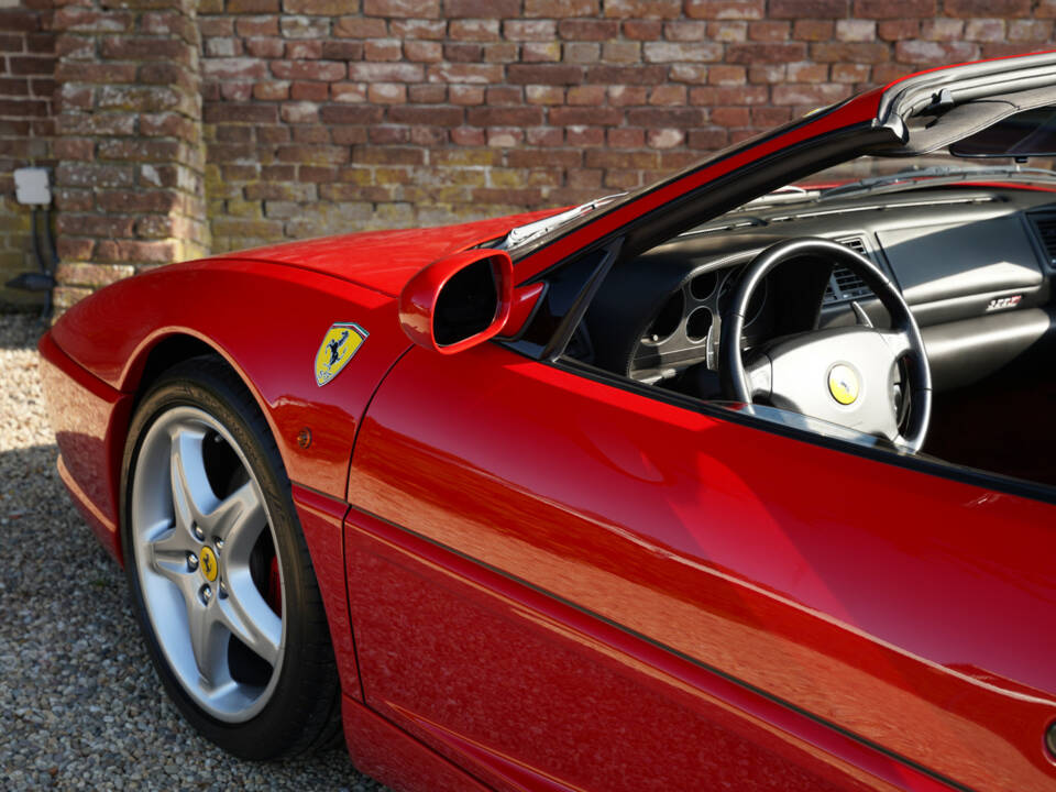 Imagen 20/50 de Ferrari F 355 F1 GTS (1998)