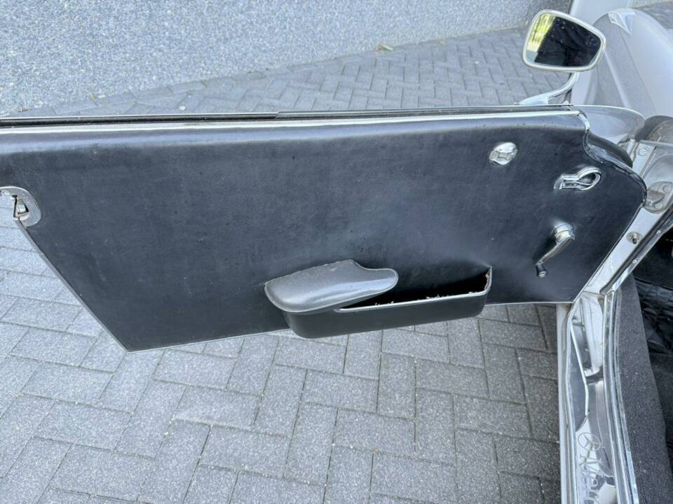 Image 23/36 of Mercedes-Benz 230 SL (1965)