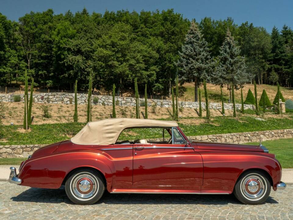 Immagine 8/49 di Rolls-Royce Silver Cloud I Mulliner (1957)