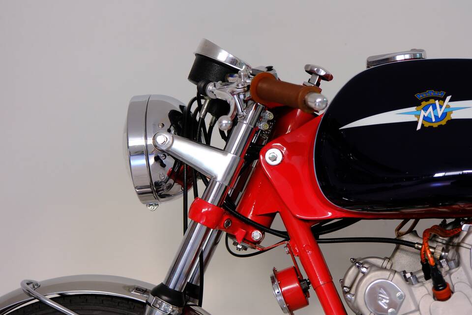 Image 54/99 of MV Agusta 750 Sport (1971)