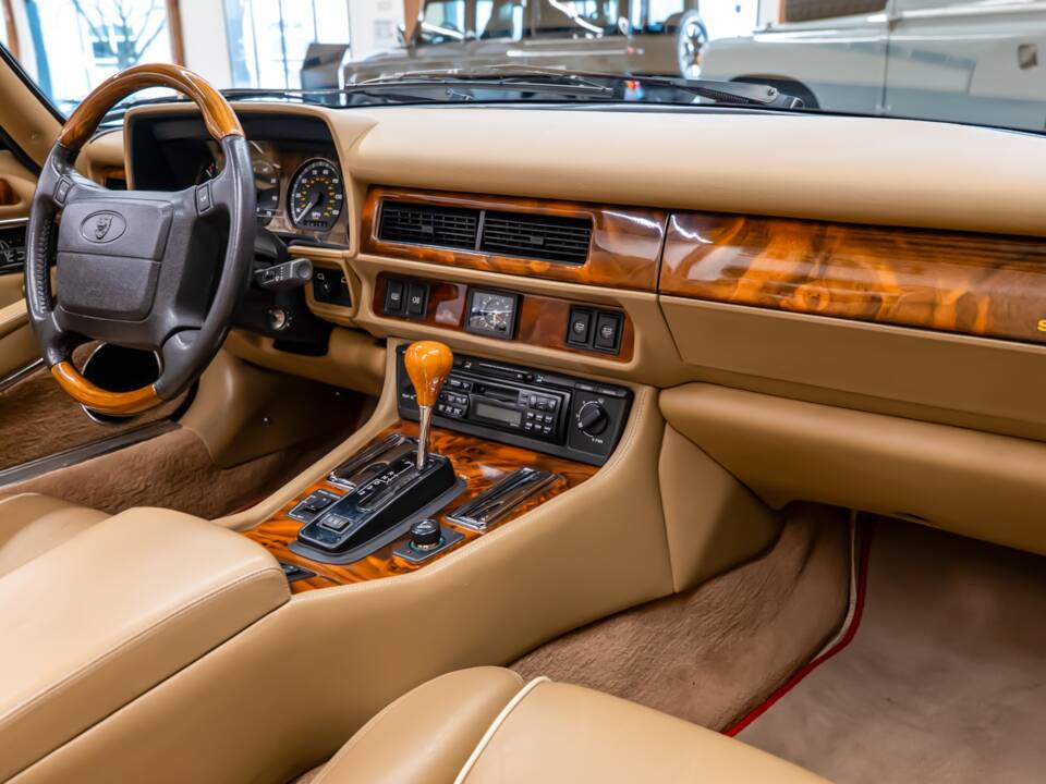 Bild 22/43 von Jaguar XJS 4.0 Celebration (1996)