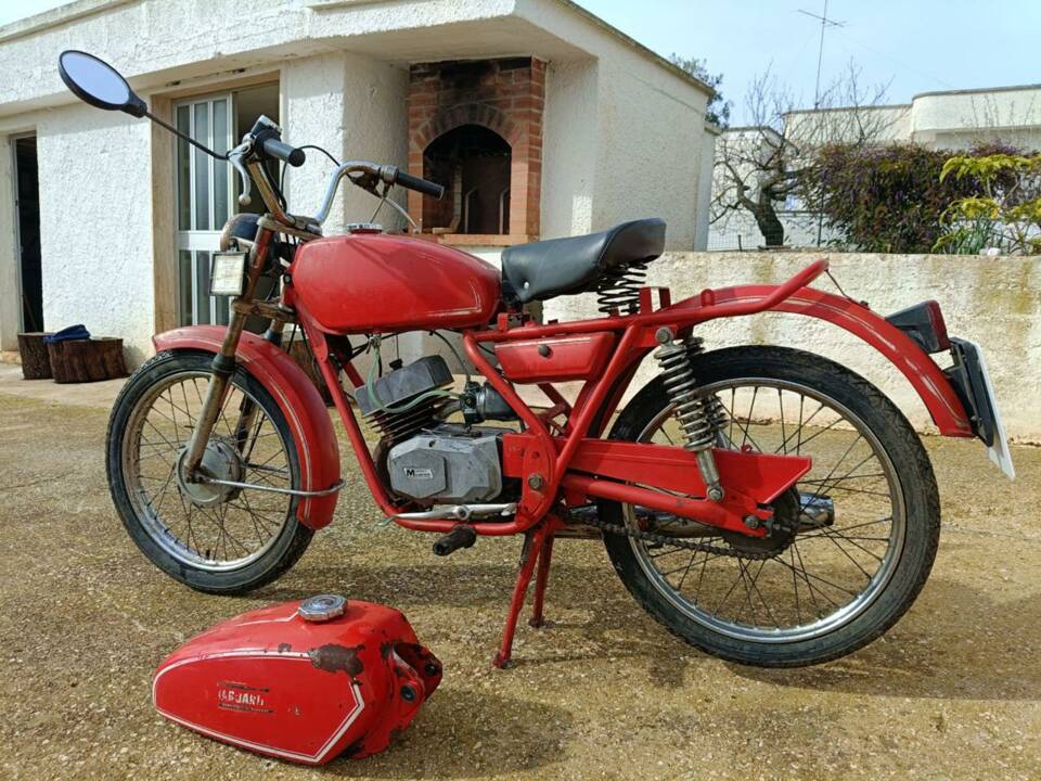 Afbeelding 6/35 van BM DUMMY (1979)