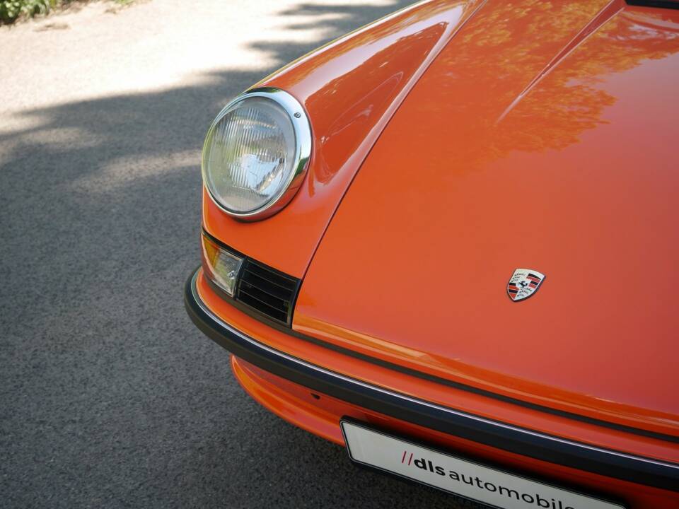 Image 23/50 de Porsche 911 2.4 S (1900)