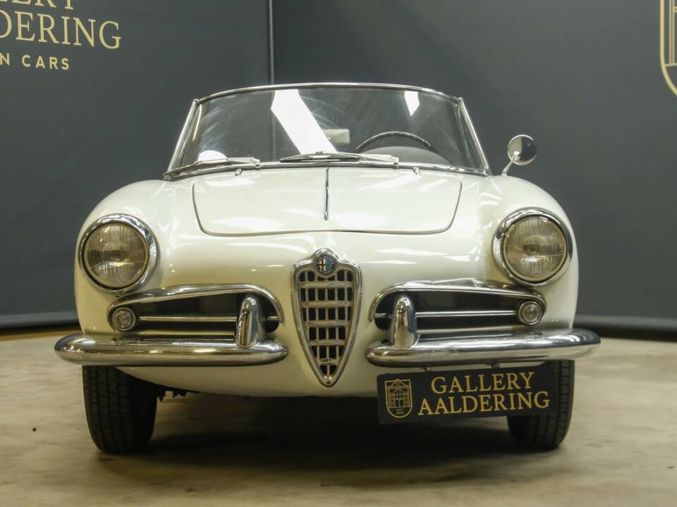 Bild 31/50 von Alfa Romeo Giulietta Spider (1957)