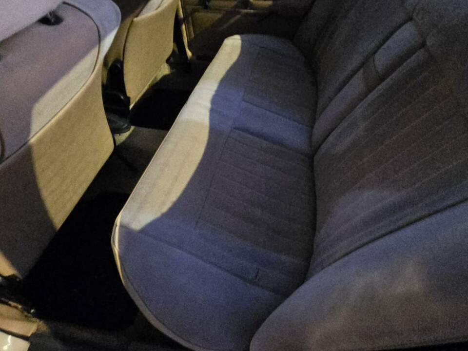 Image 35/50 of BMW 525 (1975)