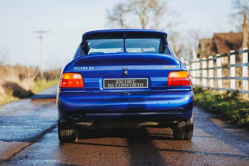 Image 7/50 of Ford Escort RS Cosworth (1996)