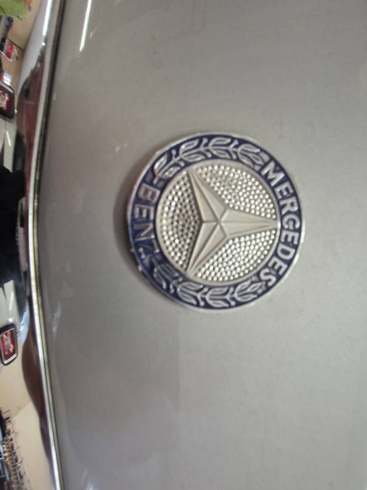 Image 16/17 de Mercedes-Benz 350 SL (1973)