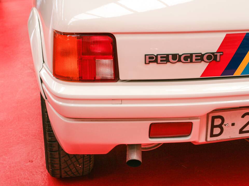 Imagen 15/47 de Peugeot 205 Rallye 1.3 (1989)