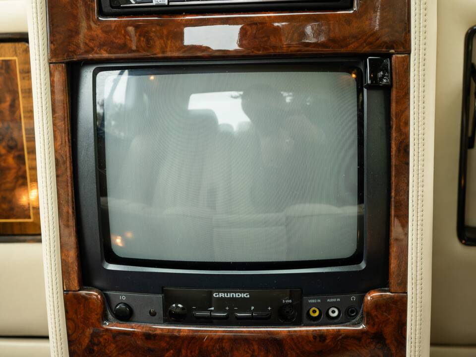 Bild 40/50 von Rolls-Royce Silver Spur Park Ward (1999)