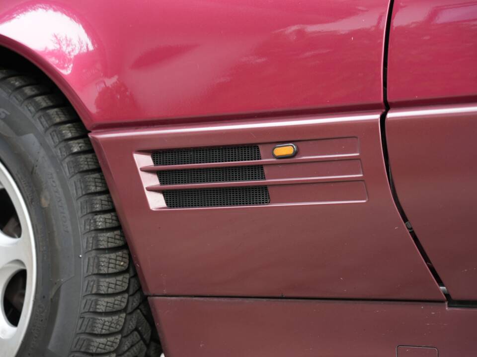 Image 31/95 of Mercedes-Benz 300 SL (1993)