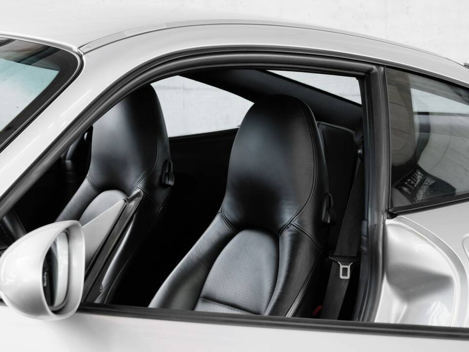 Image 18/49 of Porsche 911 Turbo (2002)