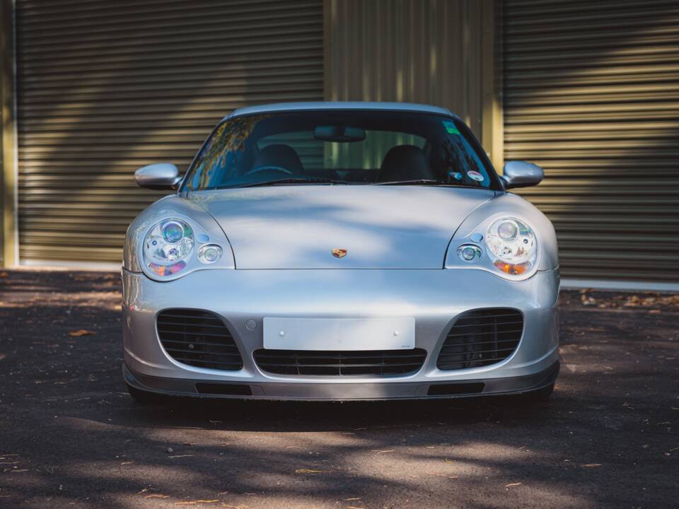 Obraz 8/38 pojazdu Porsche 911 Turbo (2001)