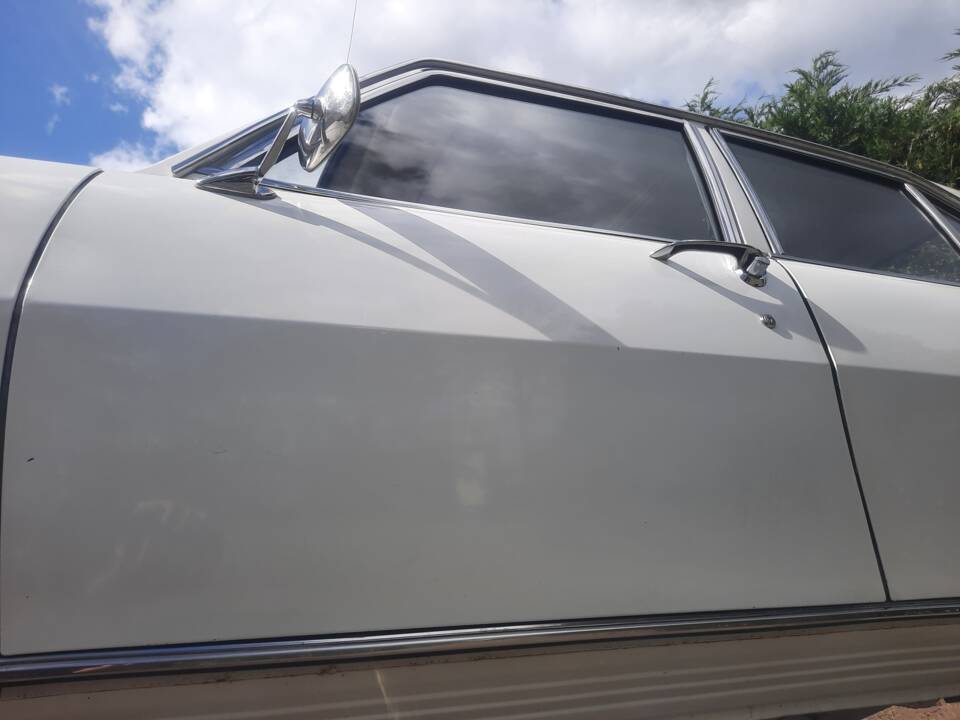 Imagen 8/25 de Peugeot 504 (1971)