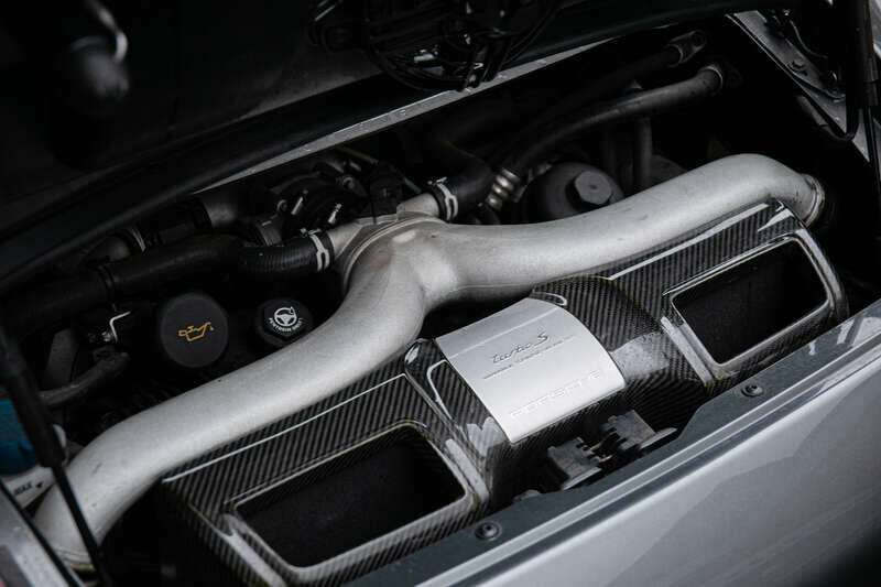 Imagen 44/50 de Porsche 911 Turbo S (2011)