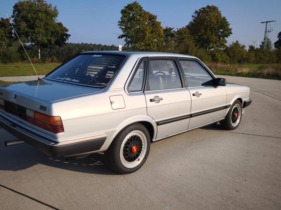 Image 56/94 de Audi 80 CD 5S (1982)