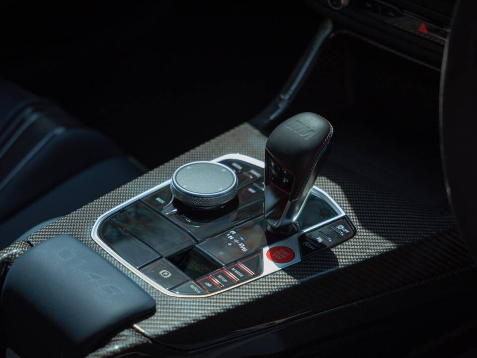 Image 21/46 of BMW M4 Competition xDrive (2025)