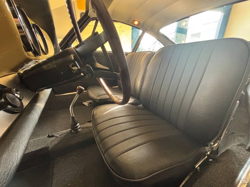 Image 62/70 of Porsche 912 (1965)