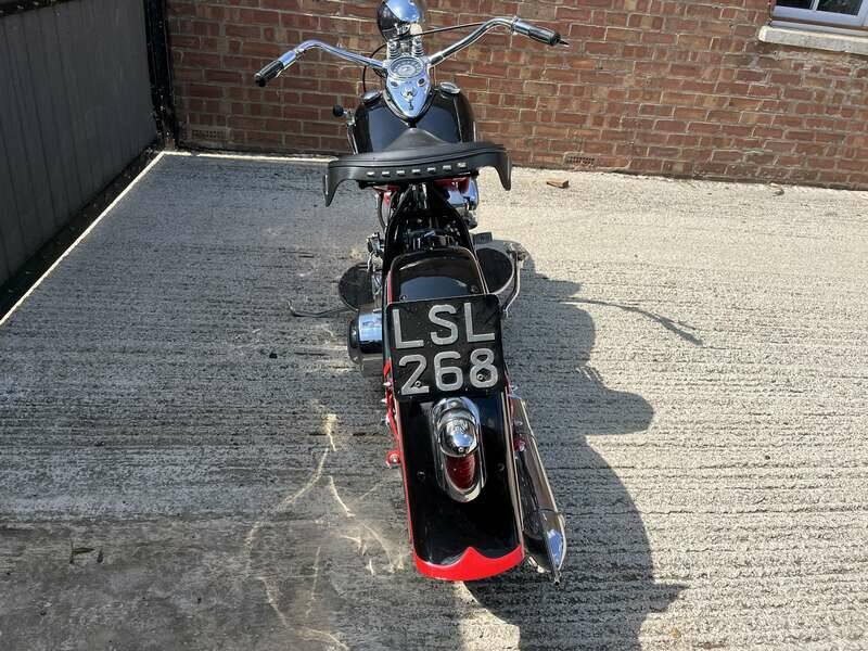 Bild 30/32 von Harley-Davidson DUMMY (1946)