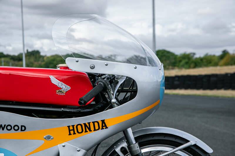 Bild 11/50 von Honda RC 173 (1966)