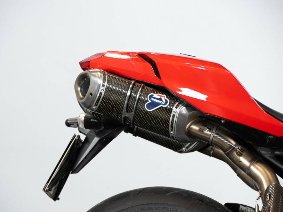 Immagine 14/50 di Ducati DUMMY (2011)