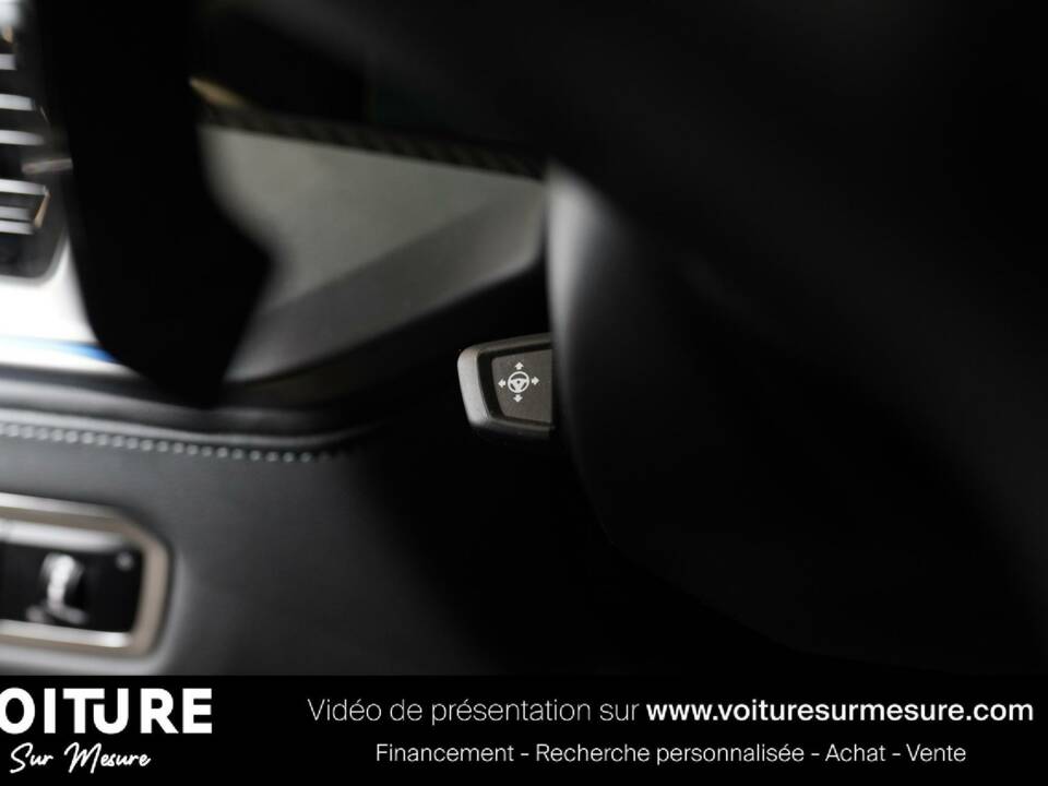 Image 24/50 de BMW XM (2023)