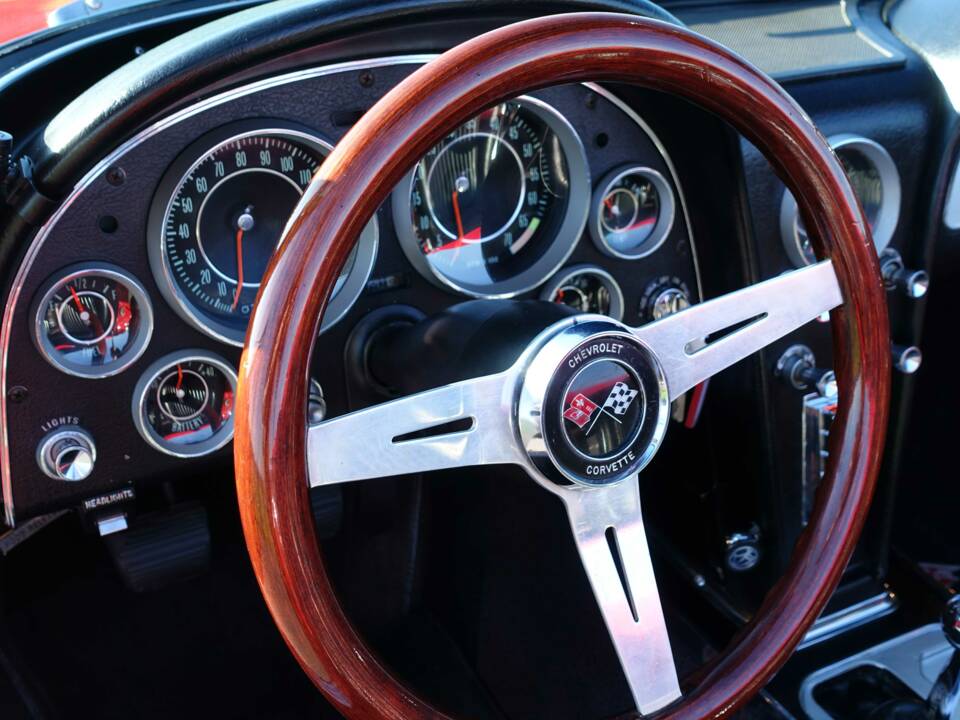 Image 19/43 of Chevrolet Corvette Sting Ray Convertible (1964)