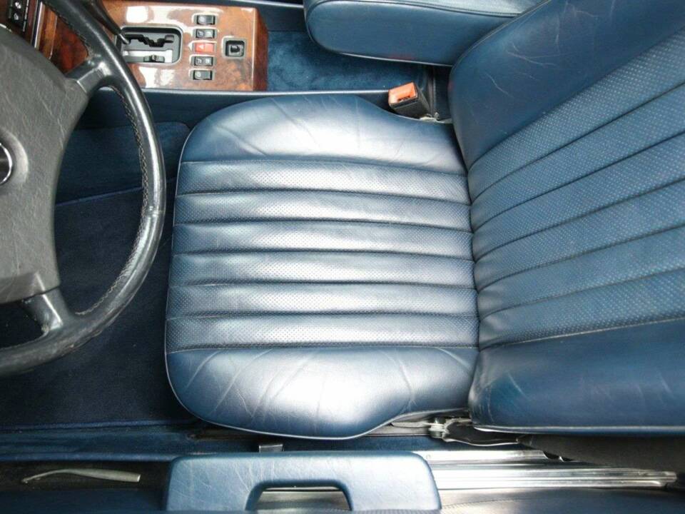 Afbeelding 12/30 van Mercedes-Benz 500 SL (1985)