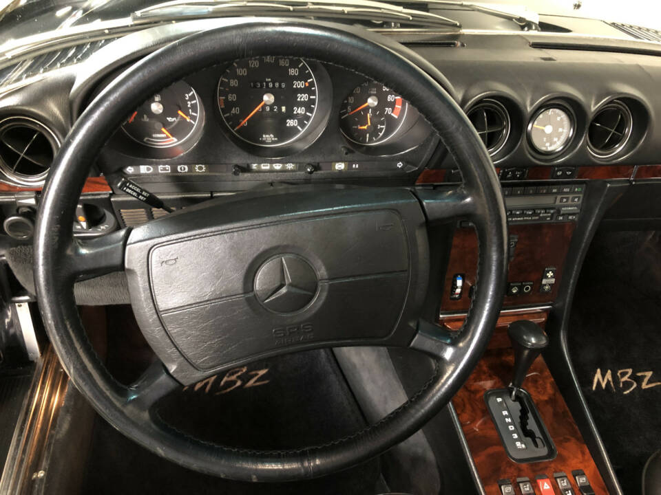 Imagen 22/31 de Mercedes-Benz 560 SL (1986)