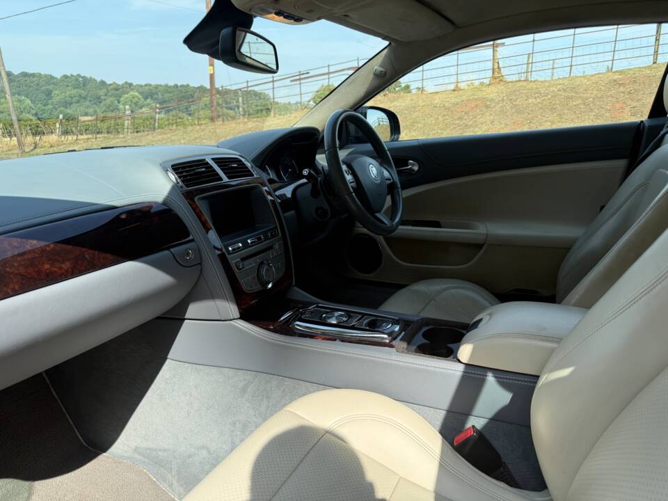 Bild 14/32 von Jaguar XK (2011)
