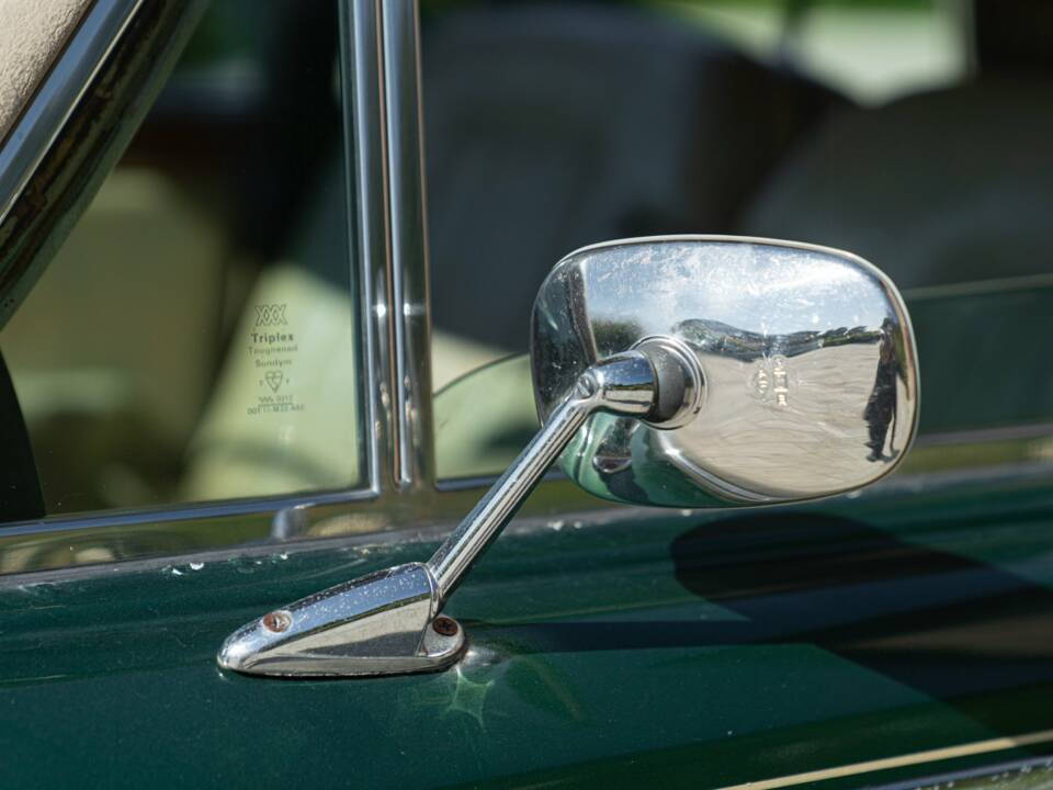 Bild 11/50 von Bentley T 1 (1973)