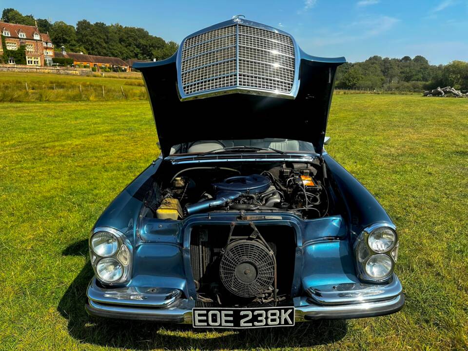 Image 44/57 de Mercedes-Benz 280 SE 3,5 (1972)