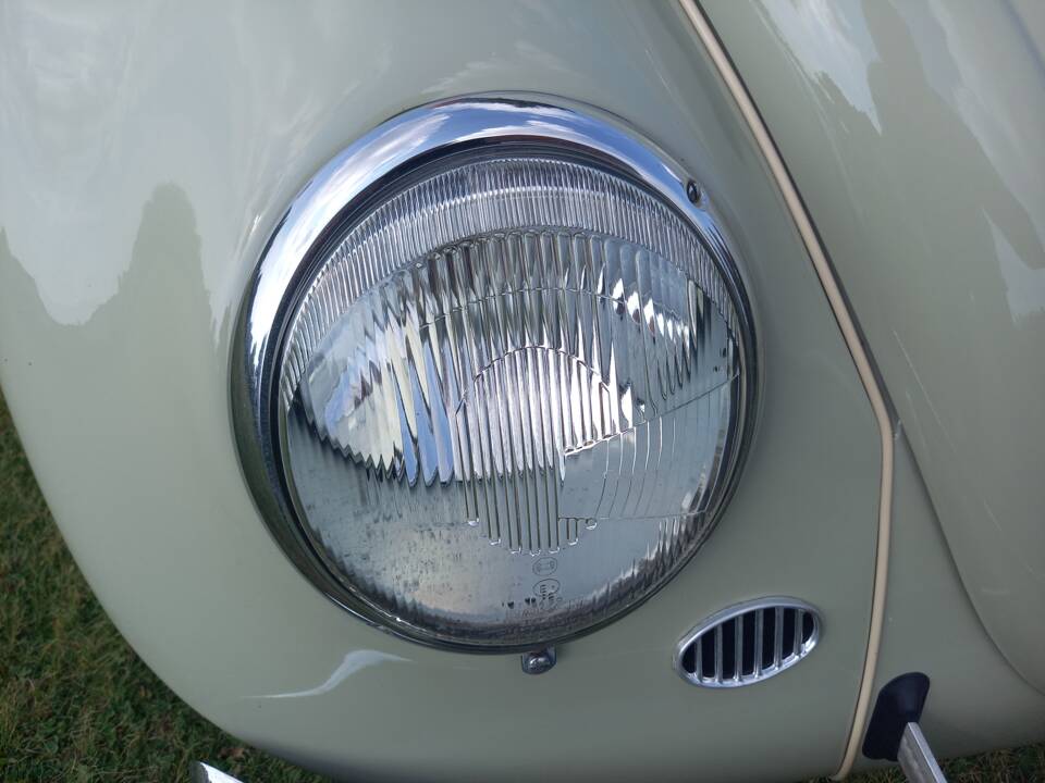 Image 80/137 of Volkswagen Beetle 1200 (1965)