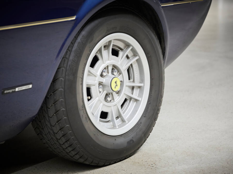 Image 69/100 of Ferrari Dino 308 GT4 (1976)